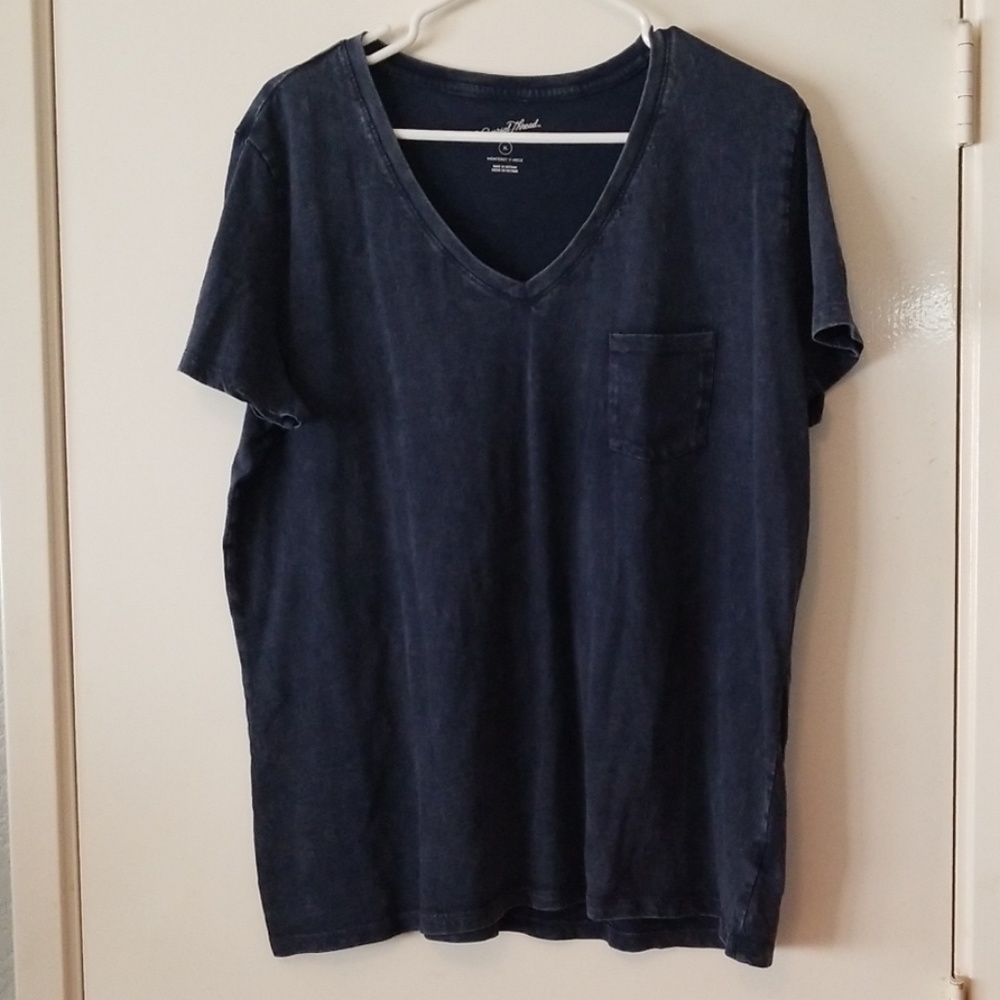 Universal Thread t-shirt